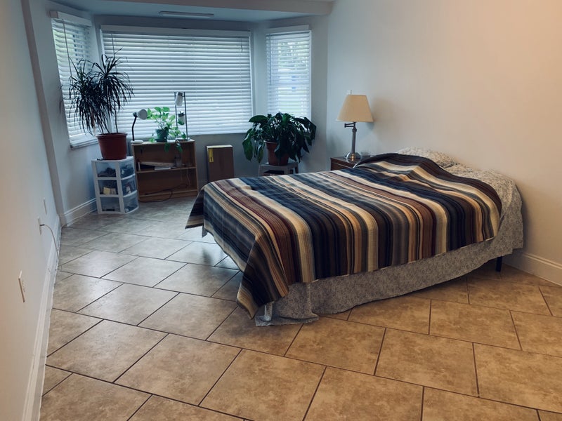 'Master bedroom available month to month lease' Room to Rent from SpareRoom