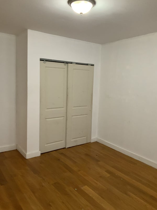 'Apartments Two Floor In Fresh Medows 5 Bedroom ' Room to Rent from SpareRoom