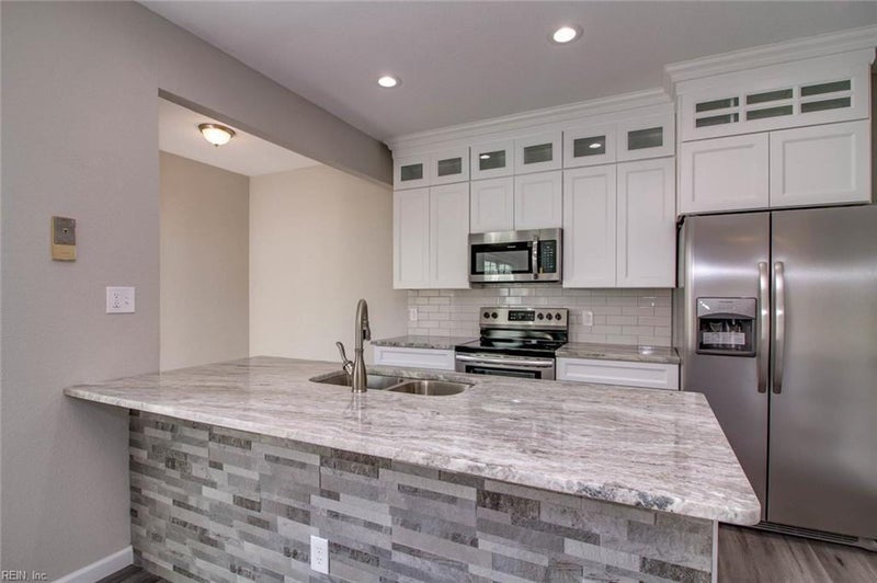 'ROOM for rent with attached bathroom' Room to Rent from SpareRoom