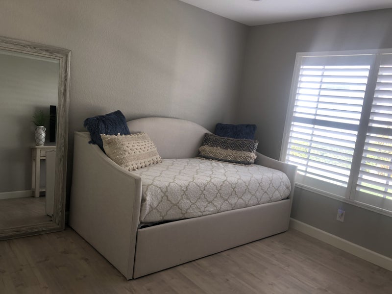 'Room for rent North Escondido' Room to Rent from SpareRoom