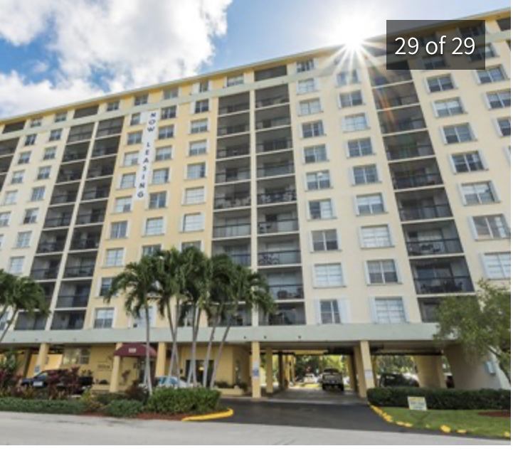 'Apartment In The HEART of Wilton Manors ' Room to Rent from SpareRoom