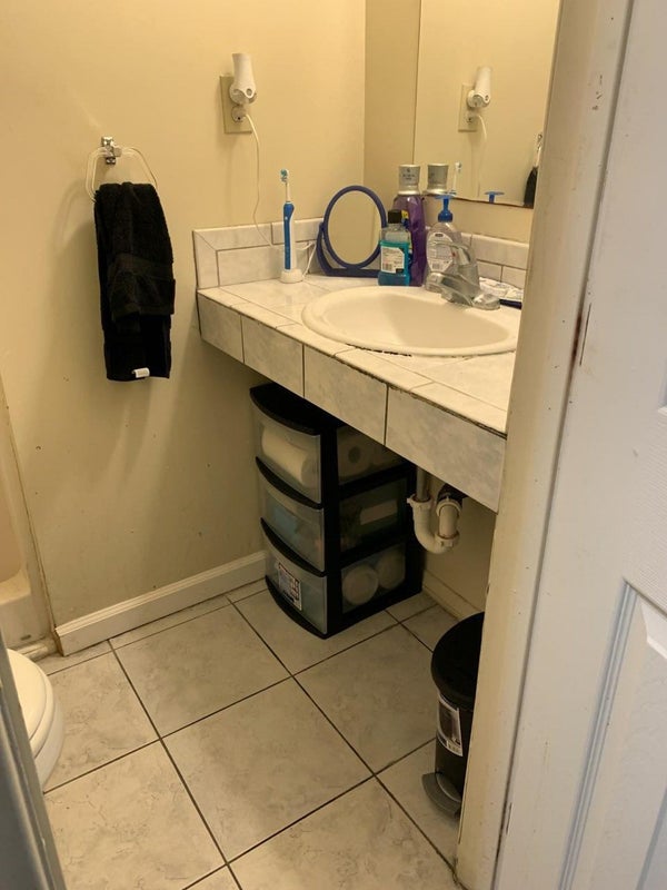 'Private Room Private Bath' Room to Rent from SpareRoom