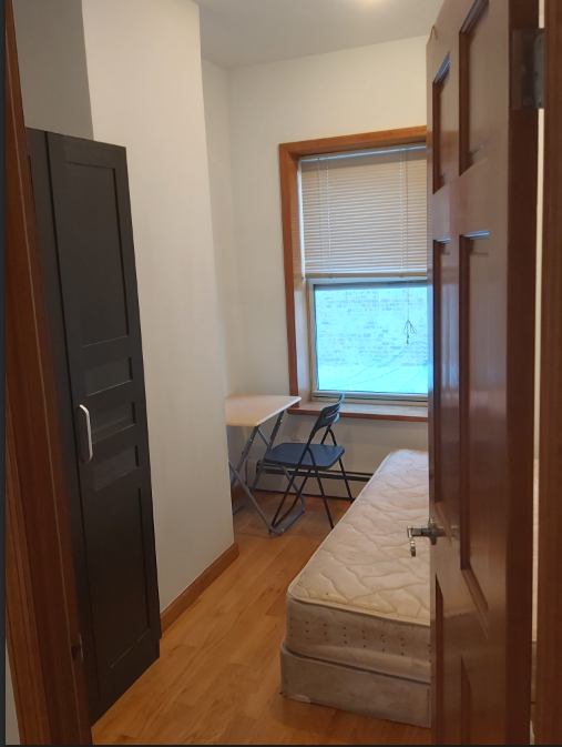 '585 One Room For 1 Person, LongTerm (Bensonhurst' Room to Rent from