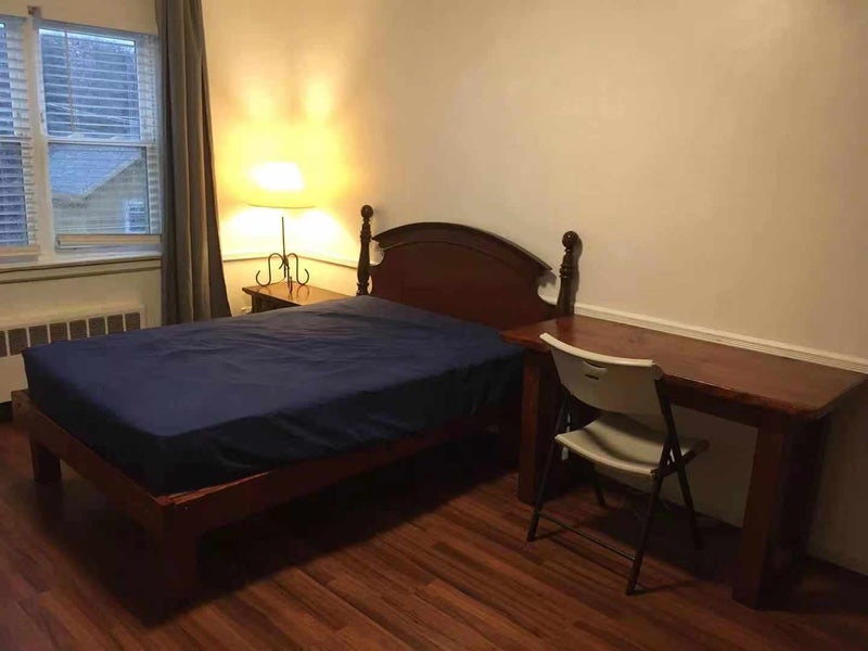 'Large Bedroom in Morris Park' Room to Rent from SpareRoom