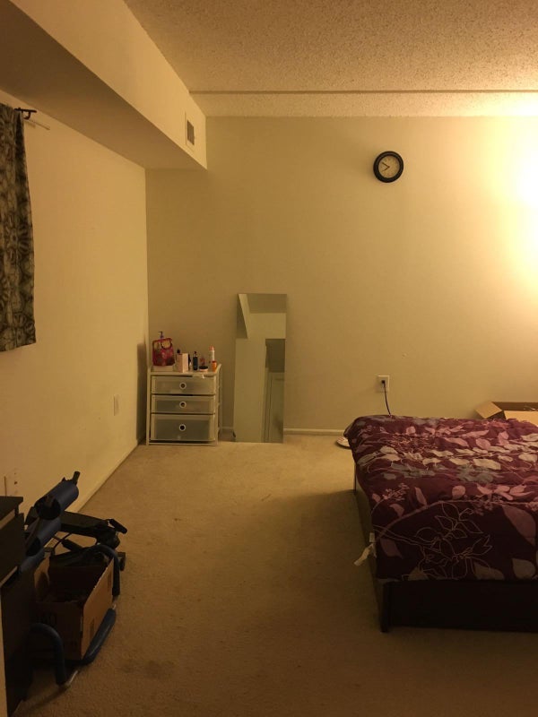 'Room for rent Newport,Jersey city(Female only)' Room to Rent from