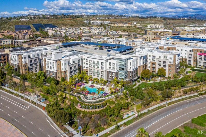 'Room for Rent in Mission Valley, Female Only!' Room to Rent from SpareRoom