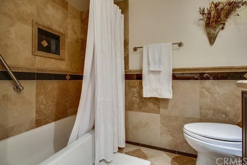 'Room for Rent Mission Viejo South by Kaleidoscope' Room to Rent from