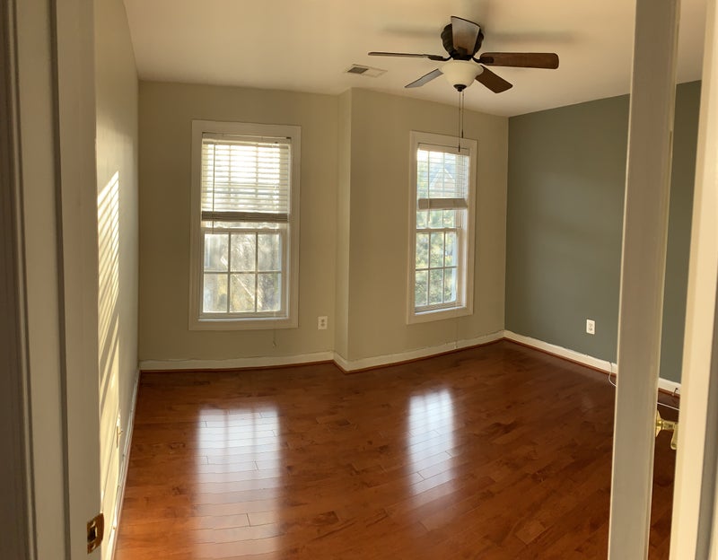 'Room for rent in NoVA Townhouse' Room to Rent from SpareRoom