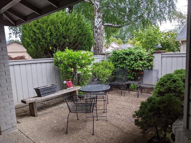 '2 rooms for rent in Tigard' Room to Rent from SpareRoom