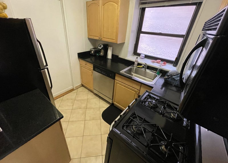 'Awesome Murray Hill Apt 34th/Lex doorman' Room to Rent from SpareRoom