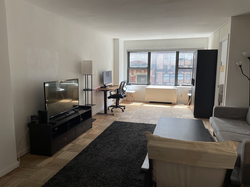 'Awesome Murray Hill Apt 34th/Lex doorman' Room to Rent from SpareRoom