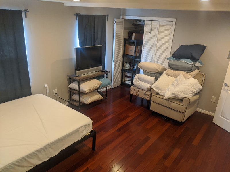 'Huge Bedroom in McGinley Square' Room to Rent from SpareRoom