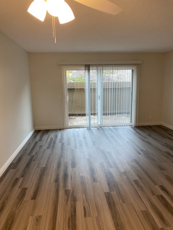 'Room For Rent 900 Including Utilities ' Room to Rent from SpareRoom