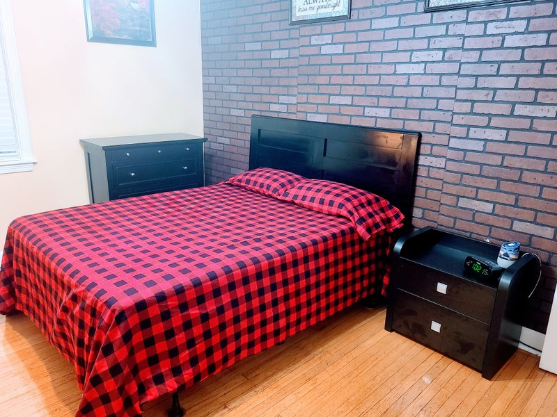 'Room For Rent (Utilities Included)' Room to Rent from SpareRoom