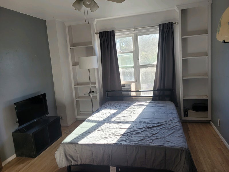 'Room for Rent Downtown Riverside' Room to Rent from SpareRoom