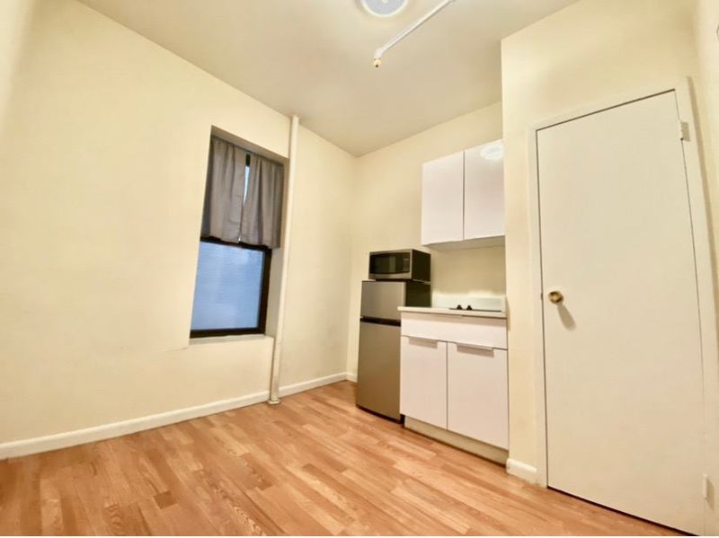 'Room for Rent in Upper West Side 1050/month ' Room to Rent from SpareRoom