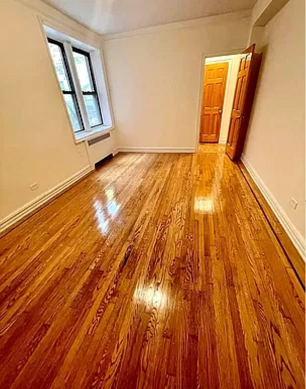 'Room with bathroom for rent' Room to Rent from SpareRoom