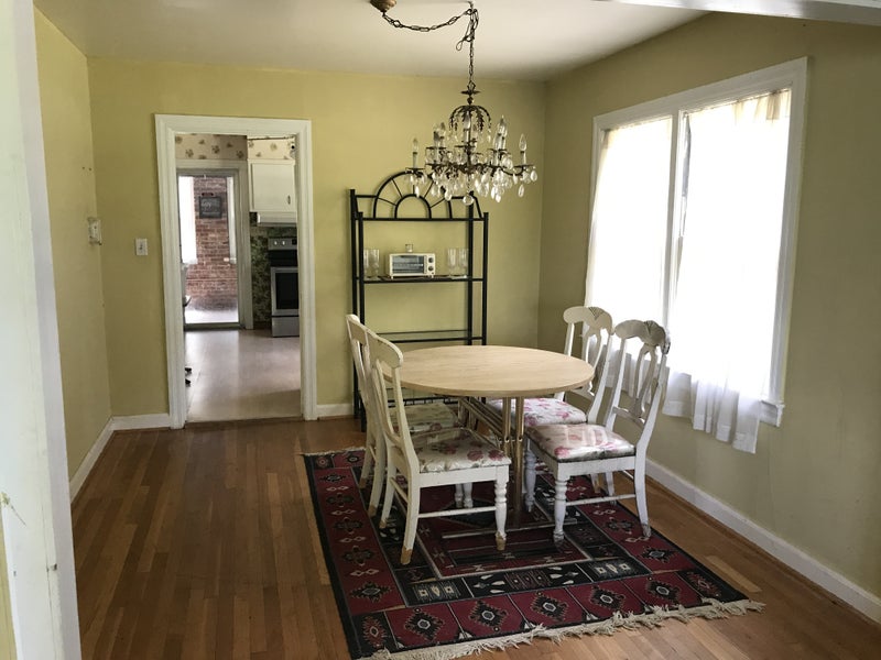 'Room For Rent/Utilities Included/Male Tenant Only' Room to Rent from SpareRoom