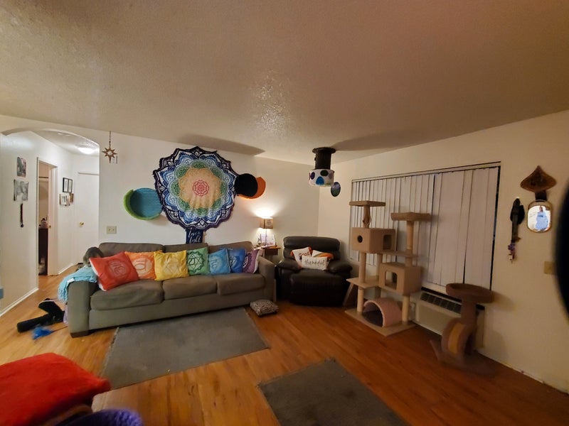 'Master $1400 inclues all Utl, Escondido' Room to Rent from SpareRoom