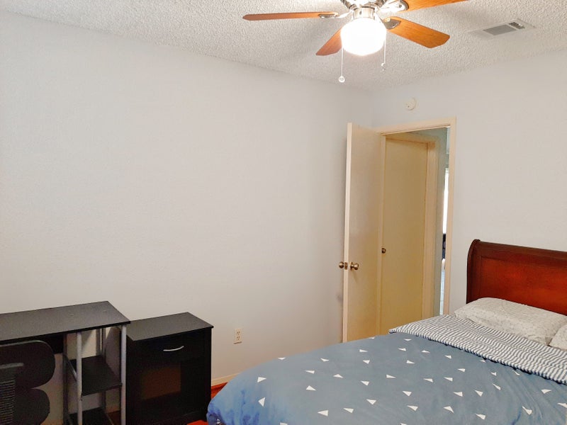 'One fully furnished bedroom for rent in Sugar Land' Room to Rent from