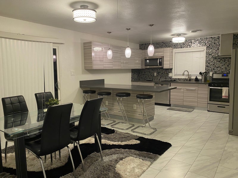 'Room For Rent With Utilities Included' Room to Rent from SpareRoom