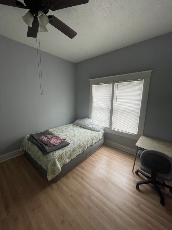 'Downstairs Room for rent in Fountain Square!' Room to Rent from SpareRoom