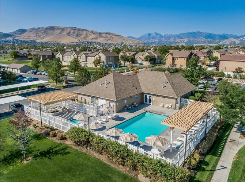 '2 bed, 2 bath apartment Riverton, Utah' Room to Rent from SpareRoom
