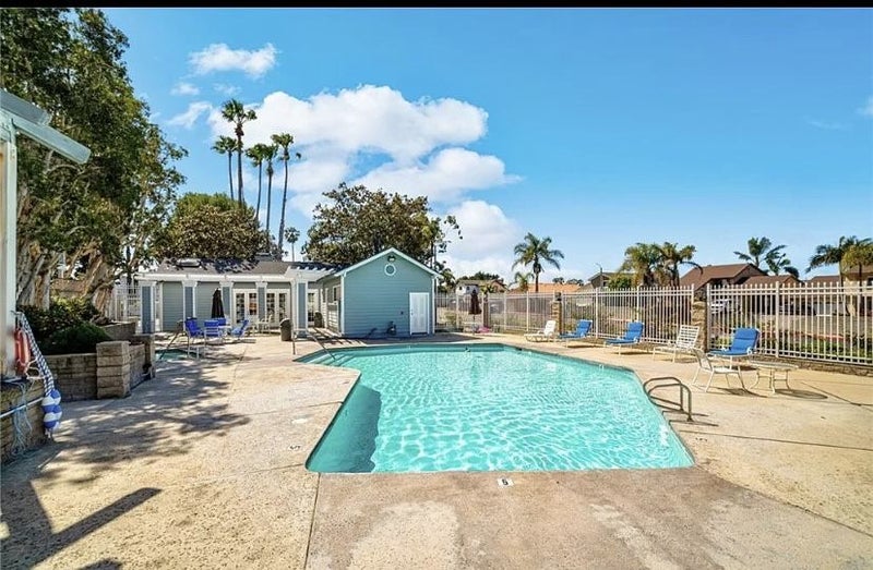 'Room for Rent in Huntington Beach' Room to Rent from SpareRoom