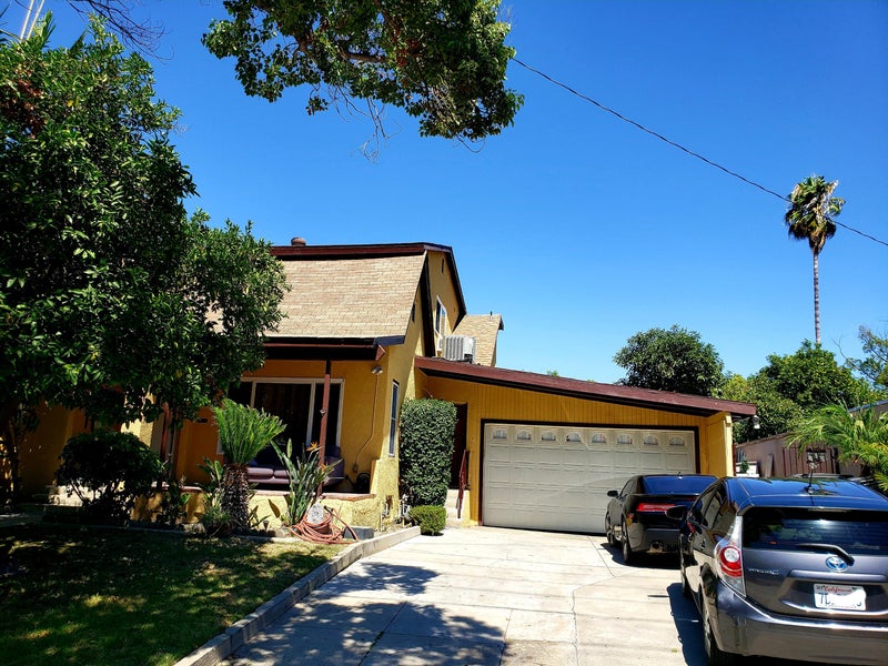 Artist, Student, Prof, Burbank House' Room to Rent from SpareRoom