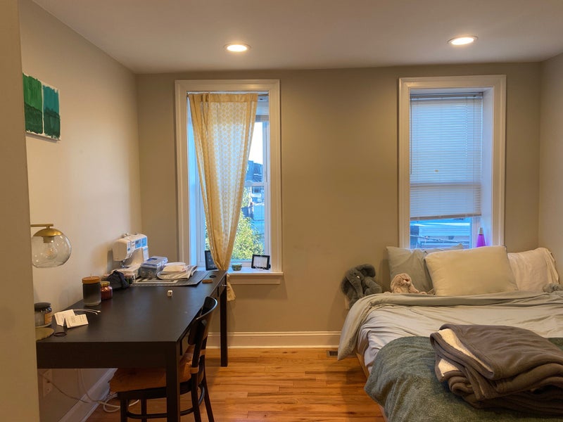 'Room for rent starting October 1' Room to Rent from SpareRoom