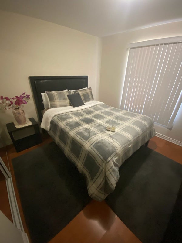 '850 + Bills Private Room for Rent near CSUN' Room to Rent from