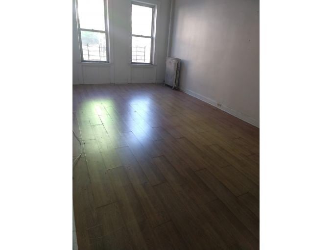 '20 Feet Room For Rent Crown Heights 975' Room to Rent from SpareRoom