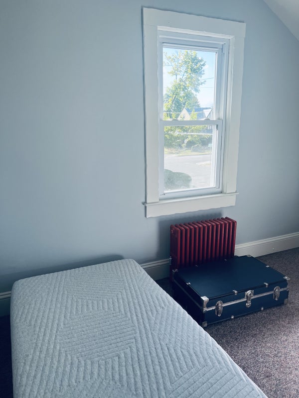 'One Bedroom in West Hempstead Home ' Room to Rent from SpareRoom