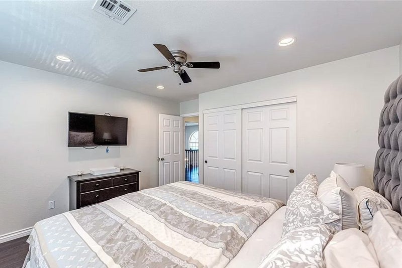 'Private Bed and Shared Bath near Summerlin' Room to Rent from SpareRoom