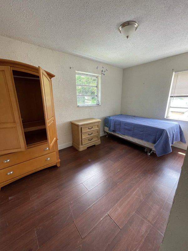 'Room for rent (weekly rental)' Room to Rent from SpareRoom