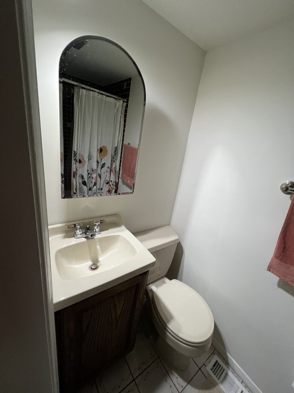 'Room for rent in Canton Square ' Room to Rent from SpareRoom