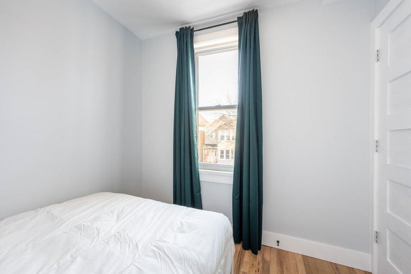 'Spacious Full Bedroom In Logan Square A' Room to Rent from SpareRoom