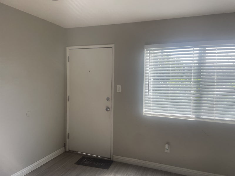 'Living room for rent near downtown LA' Room to Rent from SpareRoom