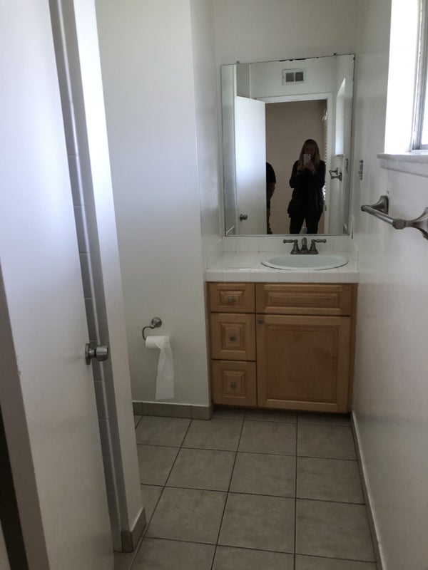 'Room For Rent In Large House In Newbury Park' Room to Rent from SpareRoom