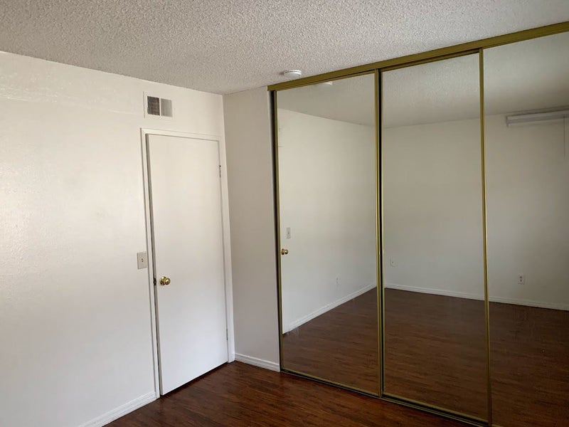'Room for Rent Mira Mesa 950 a month All included' Room to Rent from