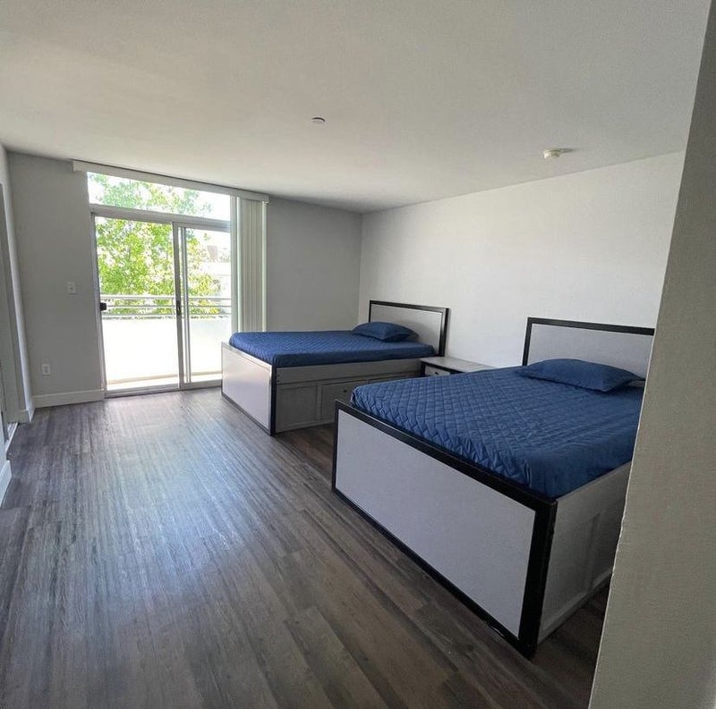 'Roomate Needed For Westwood/UCLA Nice Apartment' Room to Rent from