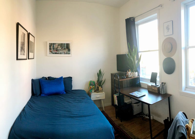 'Sun filled bedroom in Prime Greenpoint!' Room to Rent from SpareRoom