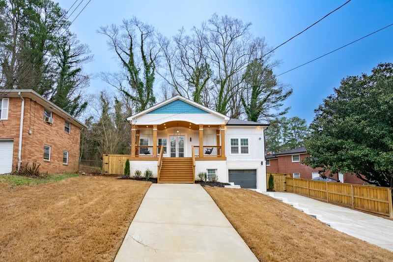'Newly built Oakcliff Craftsman home with fenced ba' Room to Rent from SpareRoom