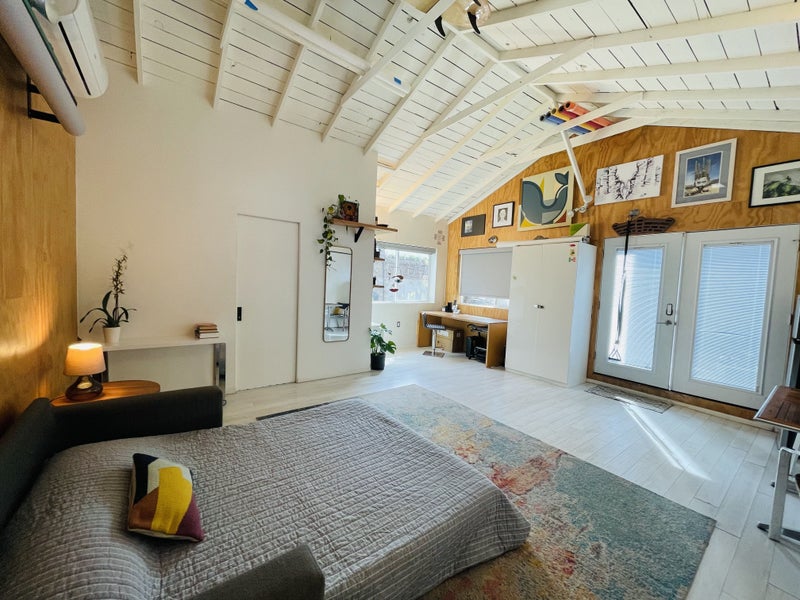 'Large Private Studio close to the Beach' Room to Rent from SpareRoom