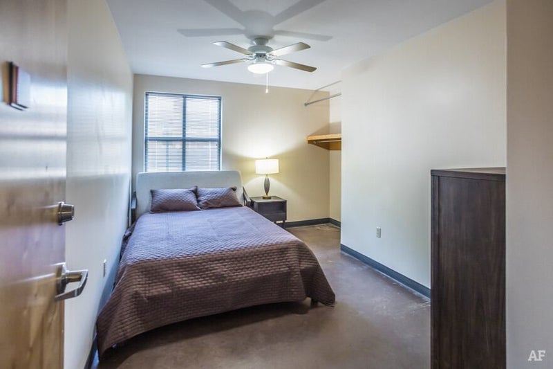 'Barksdale Flats Free Rent Special!!!!!' Room to Rent from SpareRoom