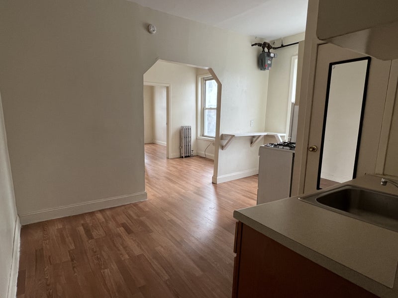 'True 2 Bedroom by Union Sq' Room to Rent from SpareRoom