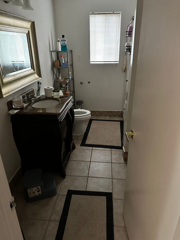 '1,300 Unit A 1 Bedroom 1 Bathroom House In Pinole' Room to Rent from