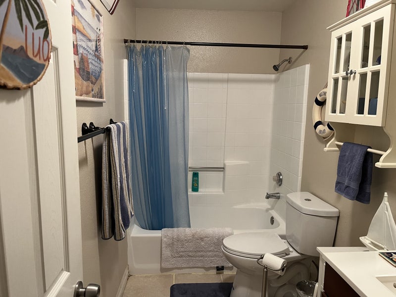 'A room, private bathroom and garage space for rent' Room to Rent from