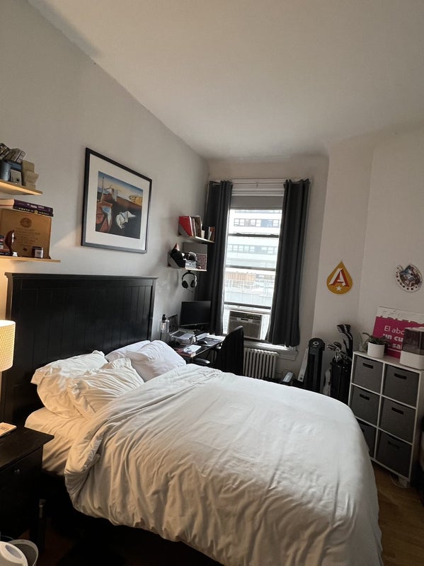 'Amazing Space In Fidi July 1 Move In' Room to Rent from SpareRoom