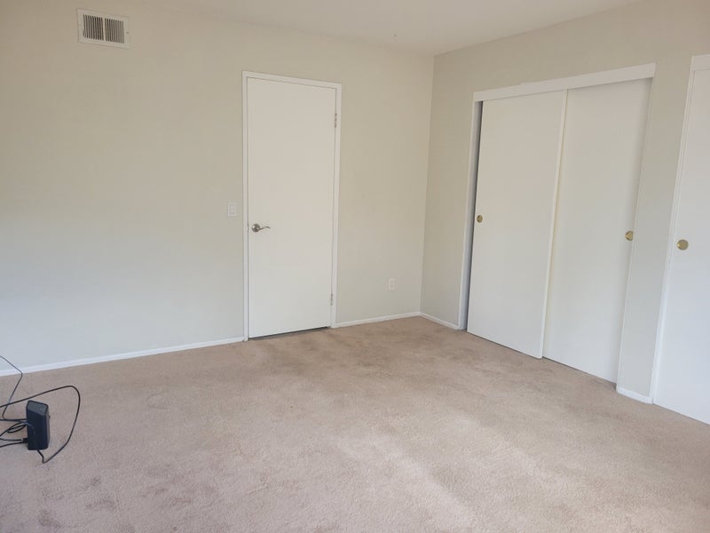 'Private Bedroom for Rent in Lake Forest!!' Room to Rent from SpareRoom